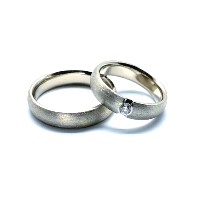 Golden wedding rings with diamonds "VKA 127"